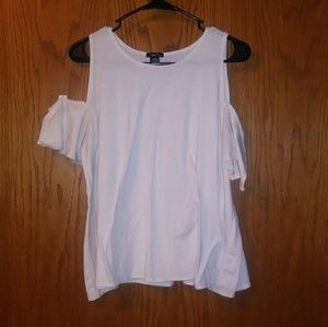 Off-the-shoulder White Shirt